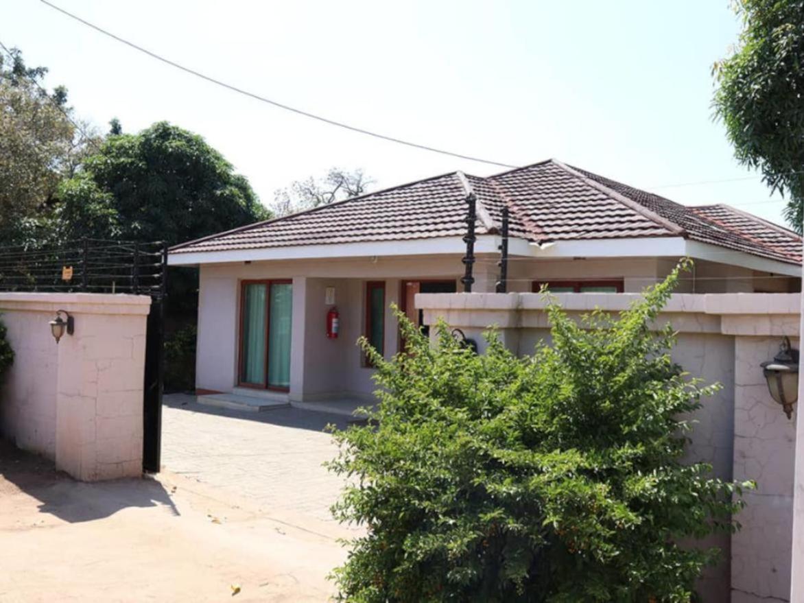 Amariah Guest House Kasane Exteriér fotografie